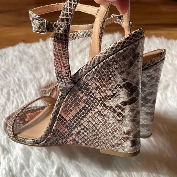 Charles David snakeskin leather wedges - Picture 6 of 10